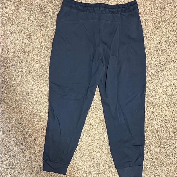 Women’s Old Navy Jogger Pants - Picture 4 of 5
